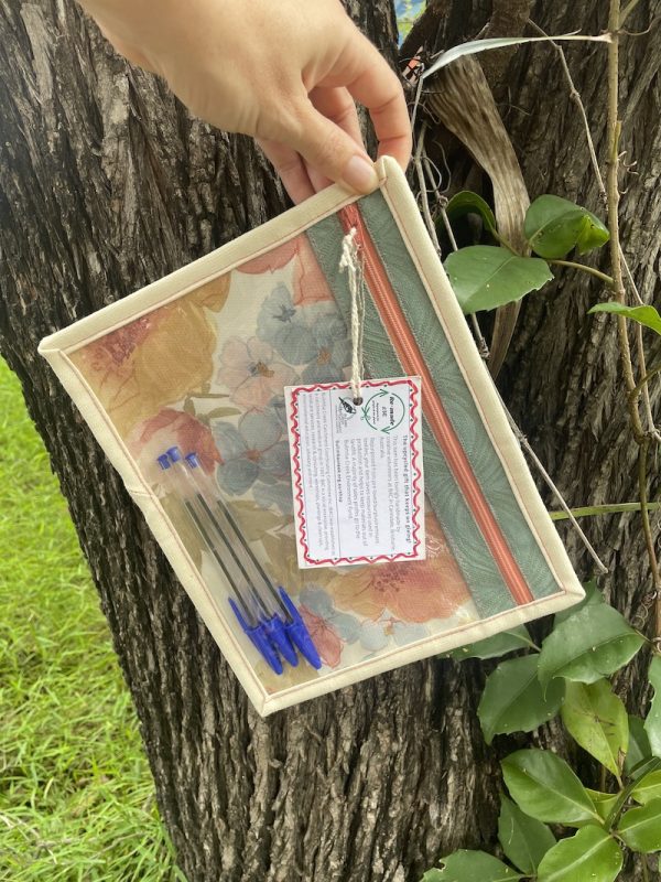 Makeup bag - handcrafted zip bag - Image 4